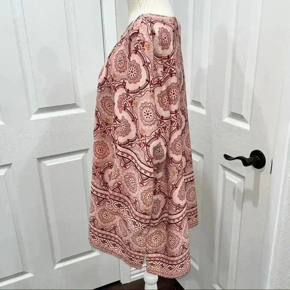 Violet + Claire Boho Print plus size Poly Tunic v- neck lightweight - Picture 3 of 11